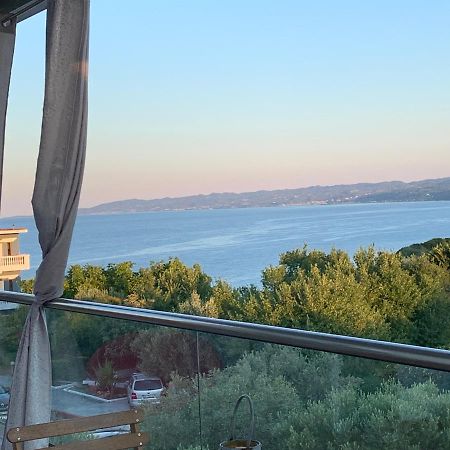 Villa Evita , Penthouse, 53M2 ,Athytos 450M From The Beach Áfitos Exterior foto