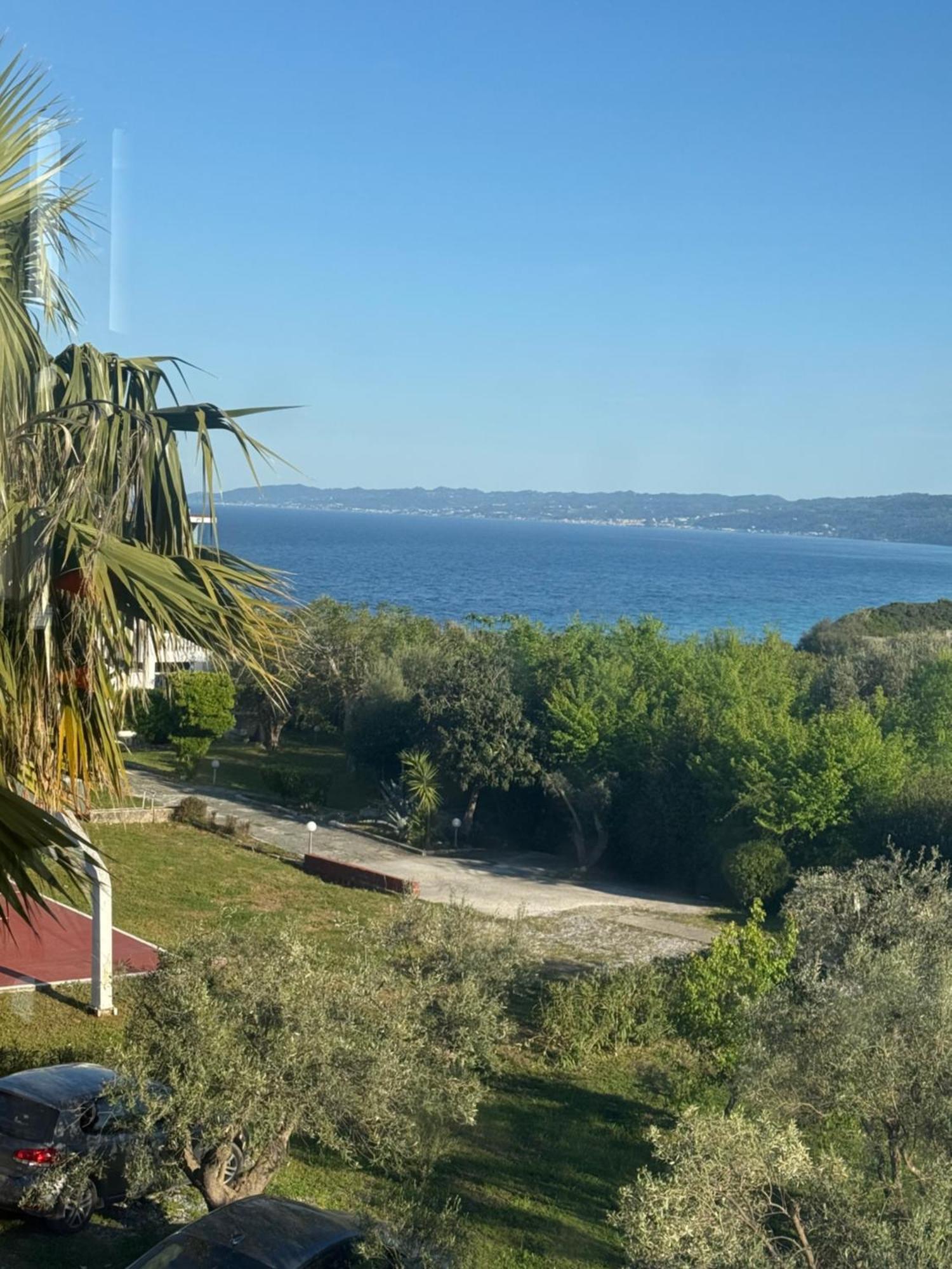 Villa Evita , Penthouse, 53M2 ,Athytos 450M From The Beach Áfitos Exterior foto