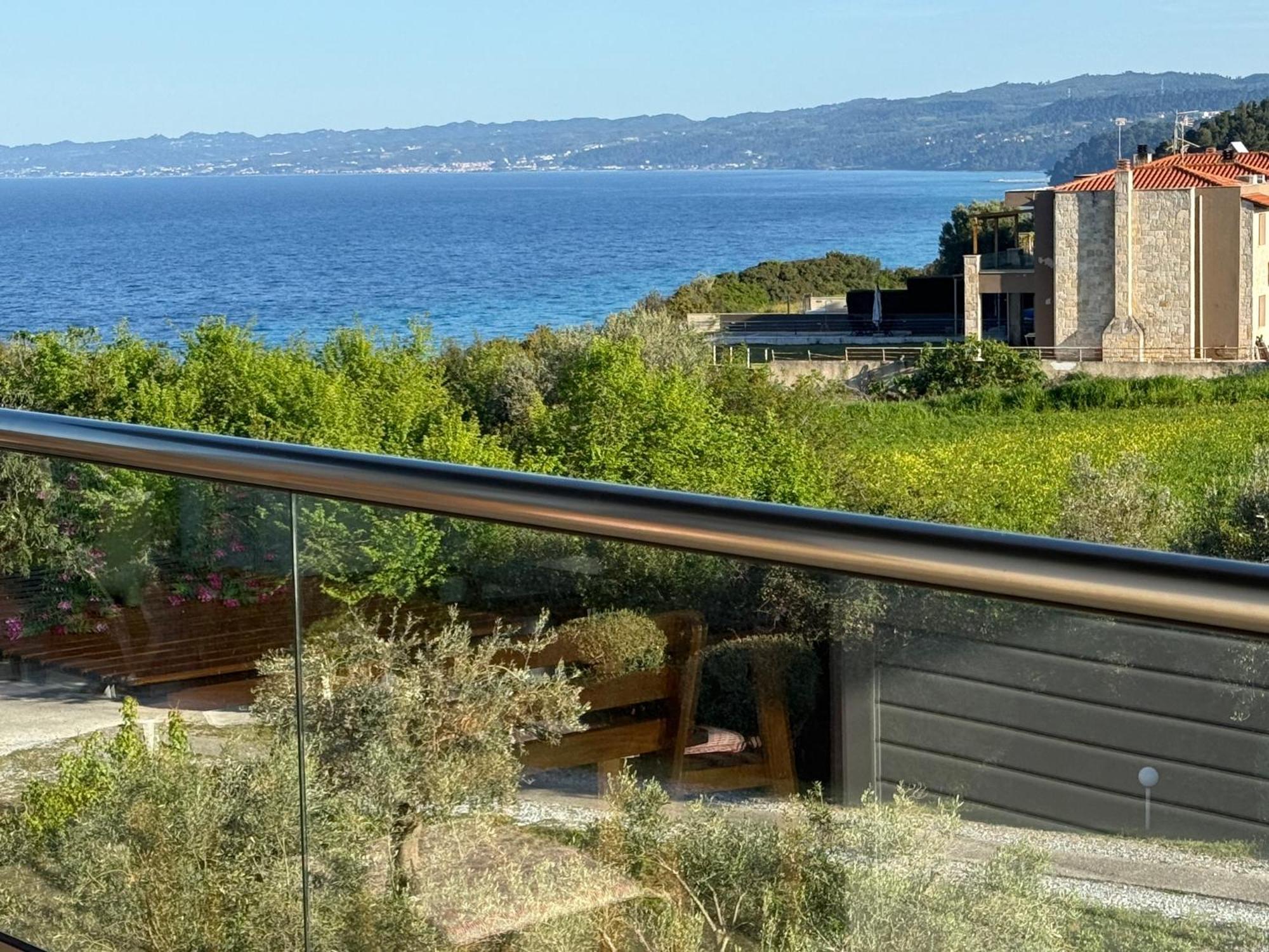 Villa Evita , Penthouse, 53M2 ,Athytos 450M From The Beach Áfitos Exterior foto